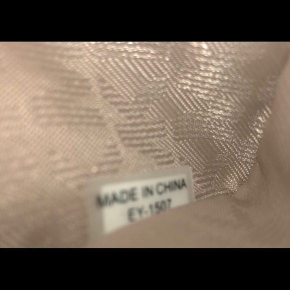 Michael Kors Wristlet,Size approx-7 5/8” x 4” - Picture 5 of 7